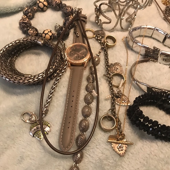 Jewelry Bundle - Picture 2 of 5